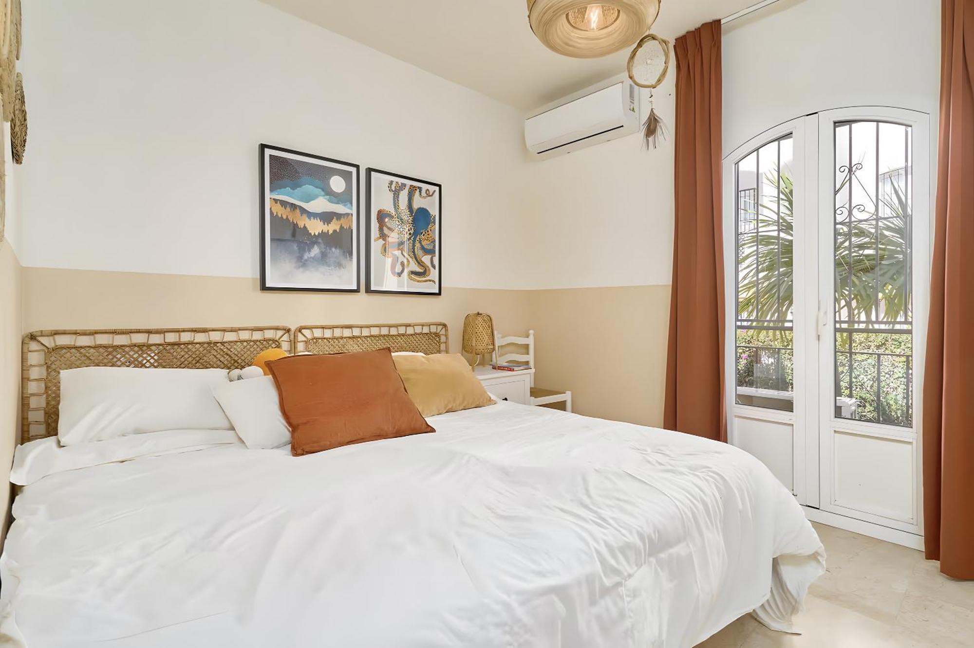 Вилла Casa Lena Town House With Pool Нерха Экстерьер фото