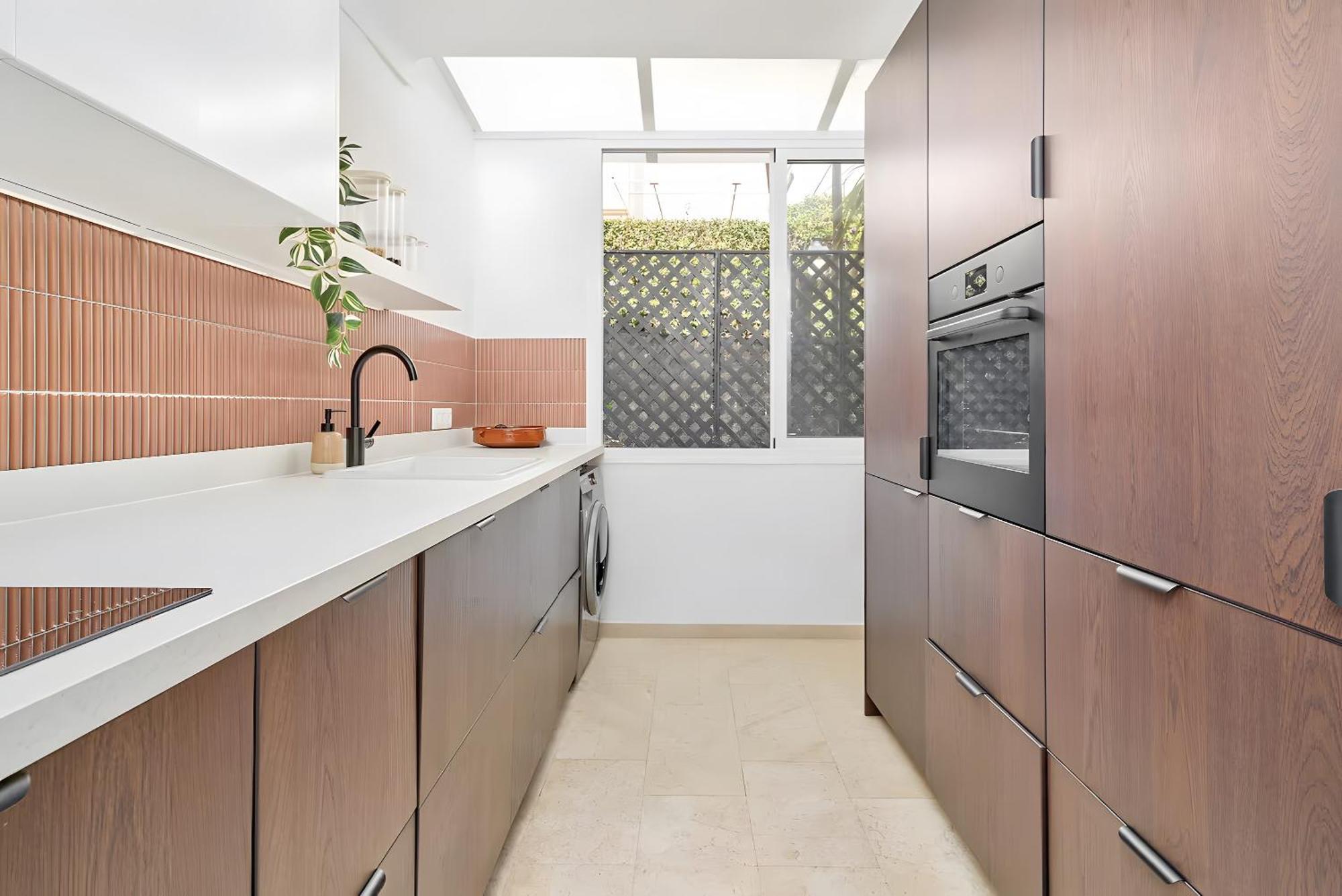 Вилла Casa Lena Town House With Pool Нерха Экстерьер фото