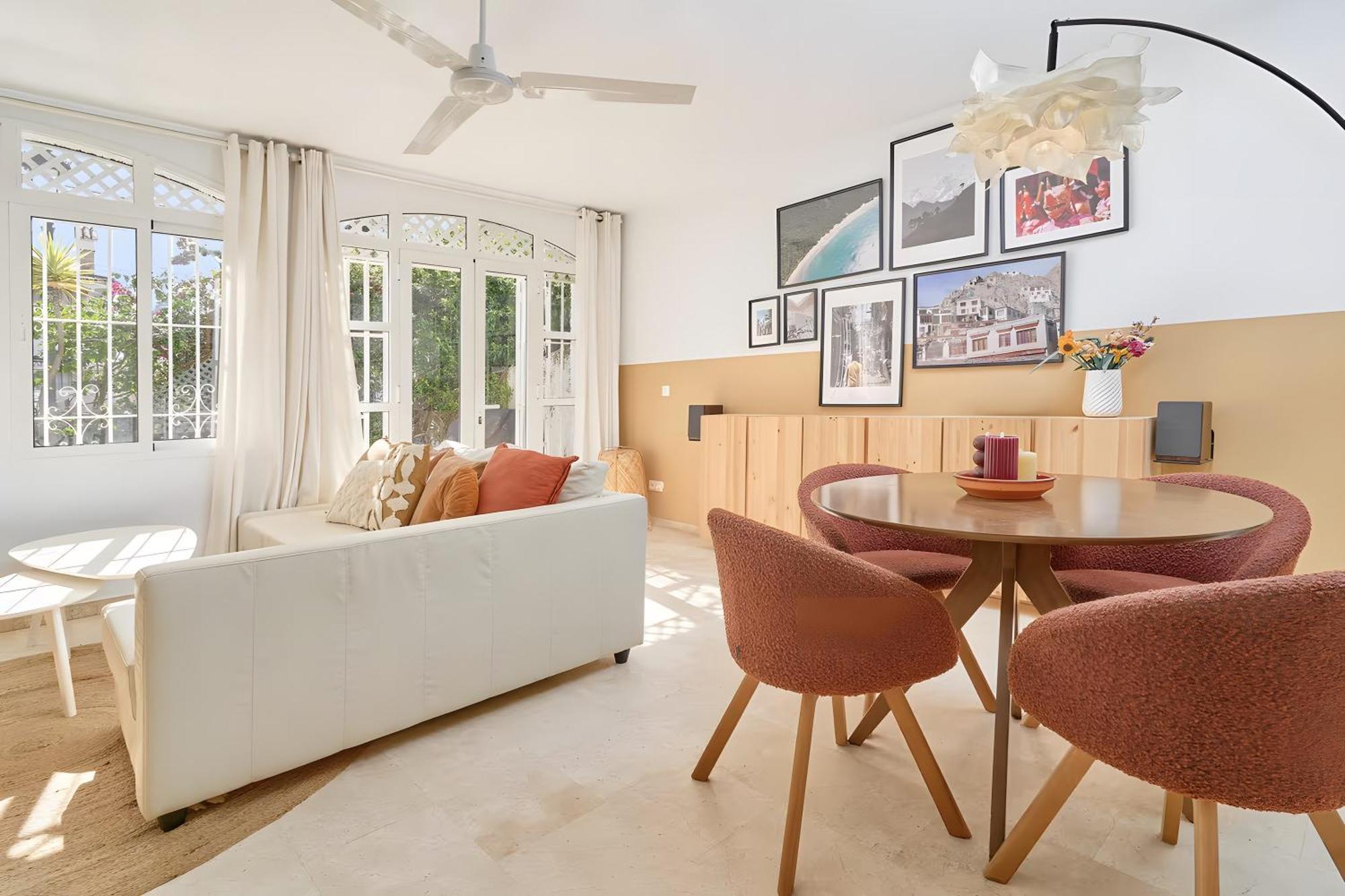 Вилла Casa Lena Town House With Pool Нерха Экстерьер фото