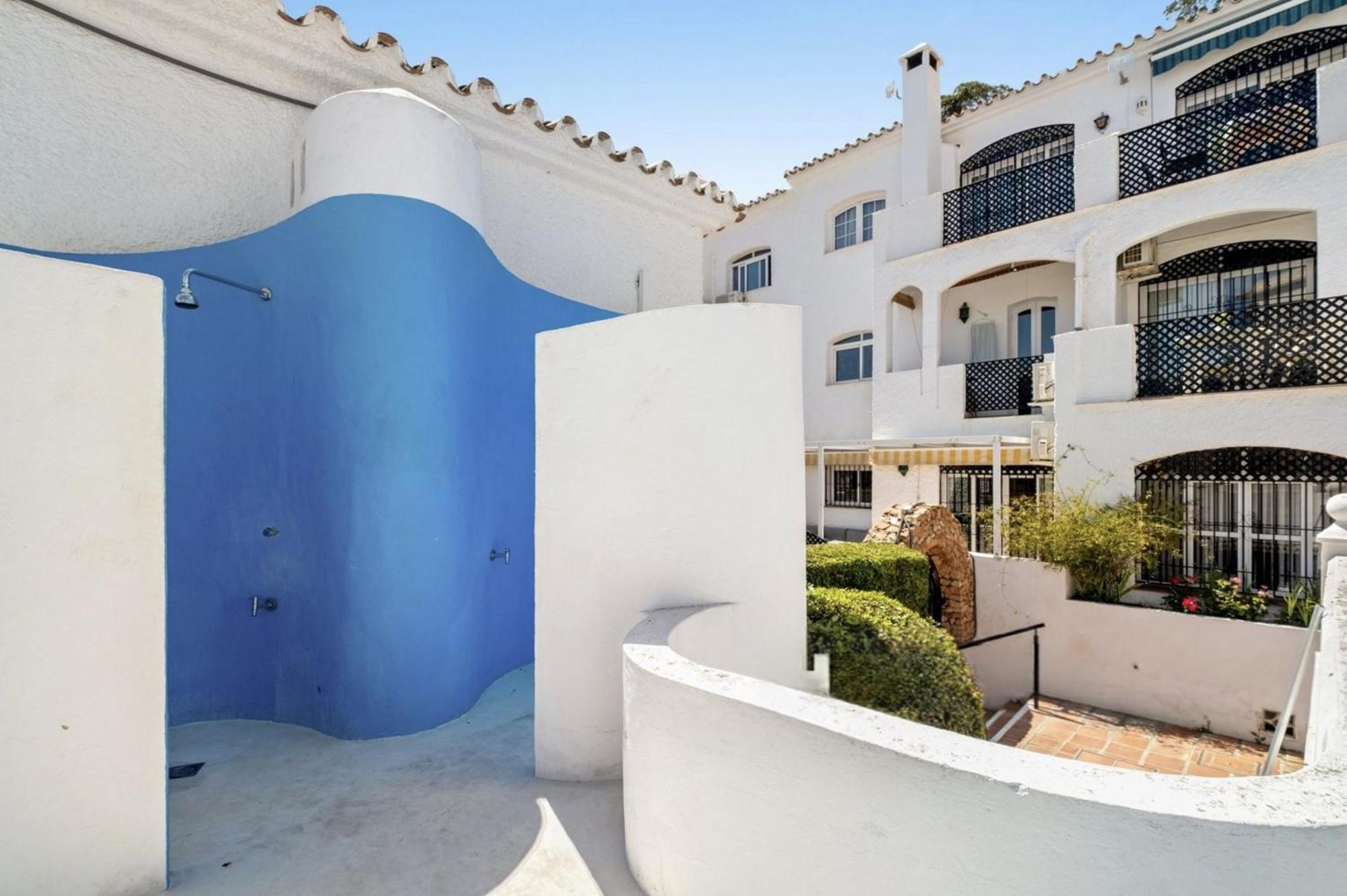 Вилла Casa Lena Town House With Pool Нерха Экстерьер фото