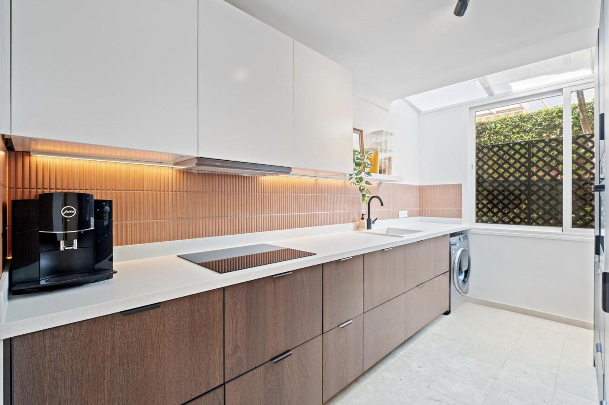 Вилла Casa Lena Town House With Pool Нерха Экстерьер фото