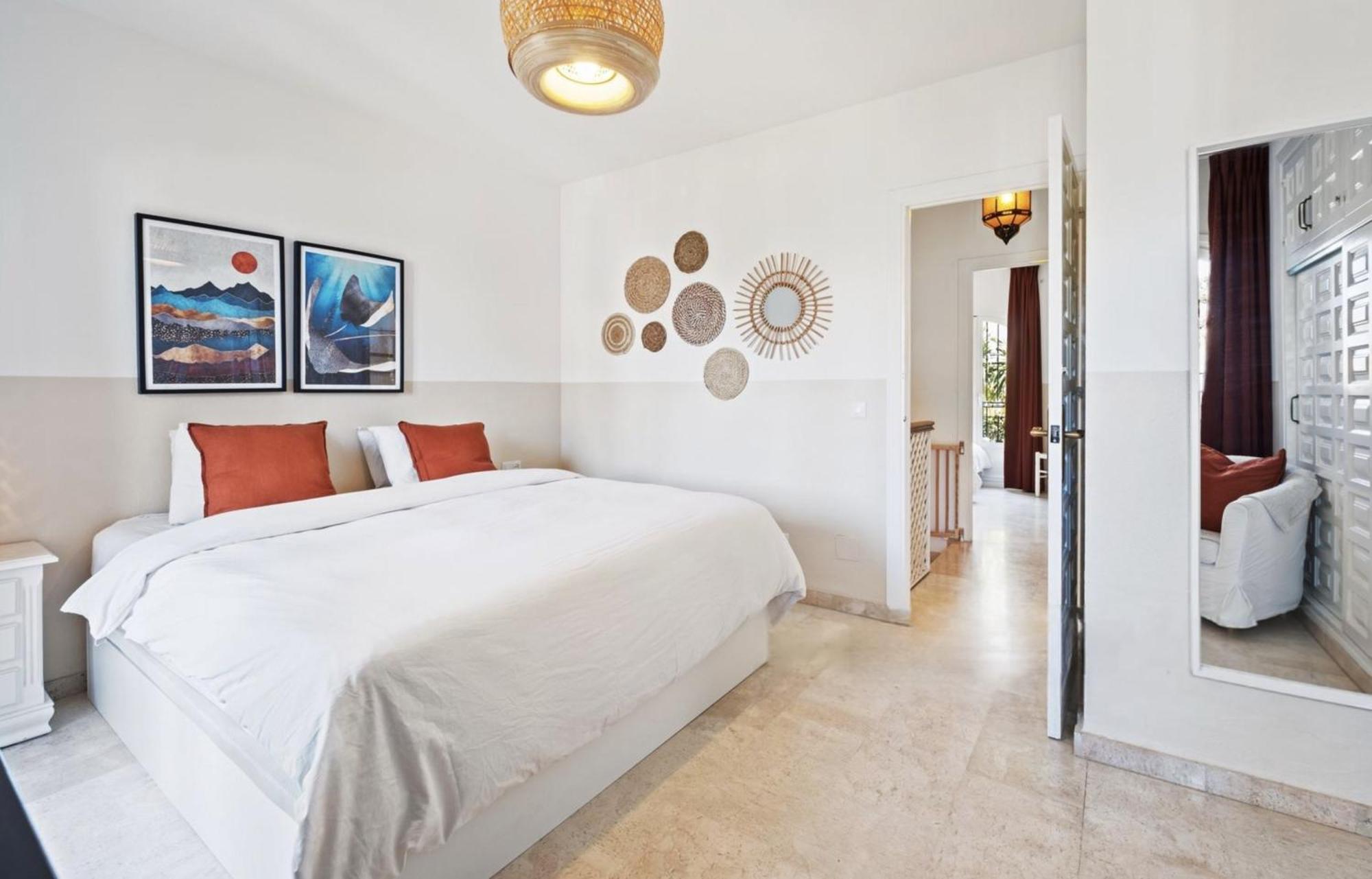 Вилла Casa Lena Town House With Pool Нерха Экстерьер фото